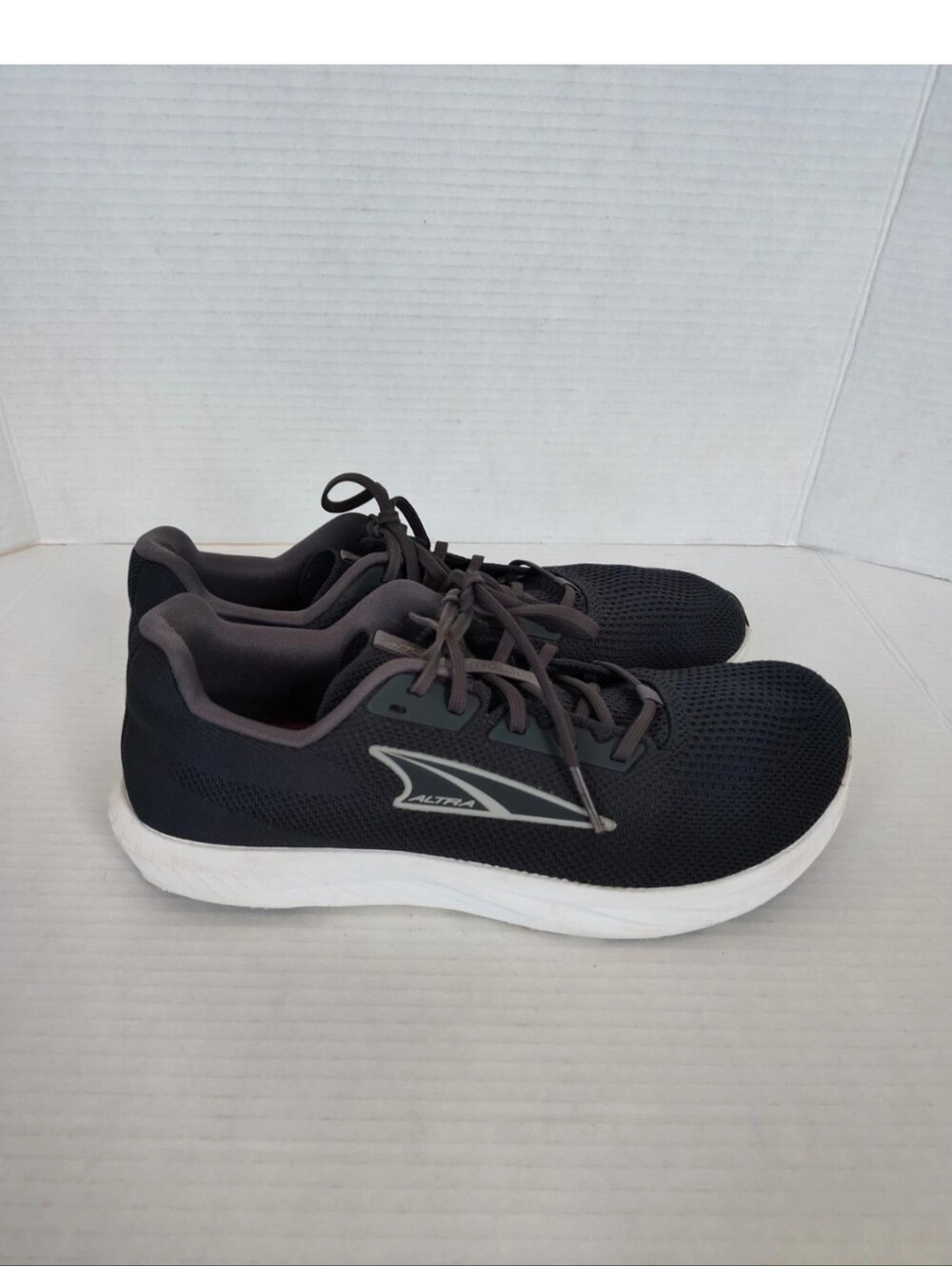 Altra Escalante 4 Women’s Size 10 Black White Running Shoes *Read*